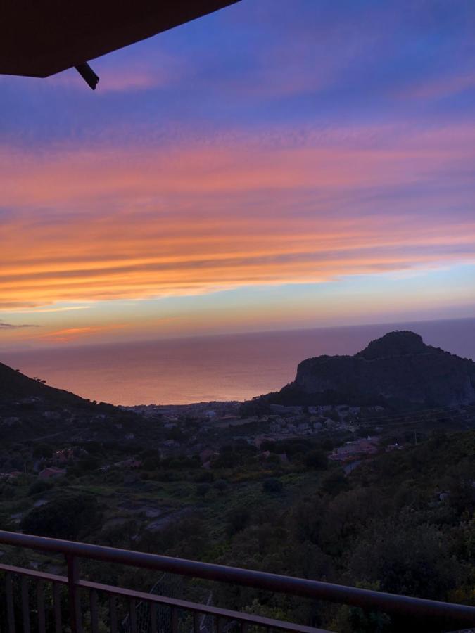 B&B Roomantic & Piscina Idromassaggio Cefalu Bagian luar foto