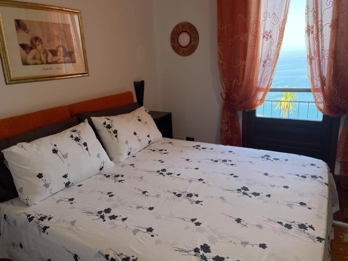 B&B Roomantic & Piscina Idromassaggio Cefalu Bagian luar foto